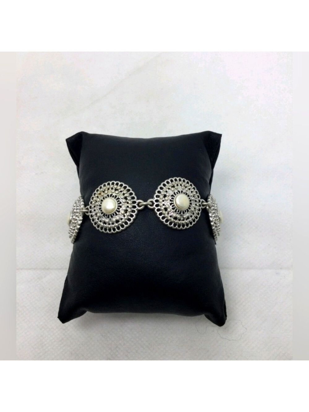 Lucky Brand Faux Pearl Filigree Bracelet 7"